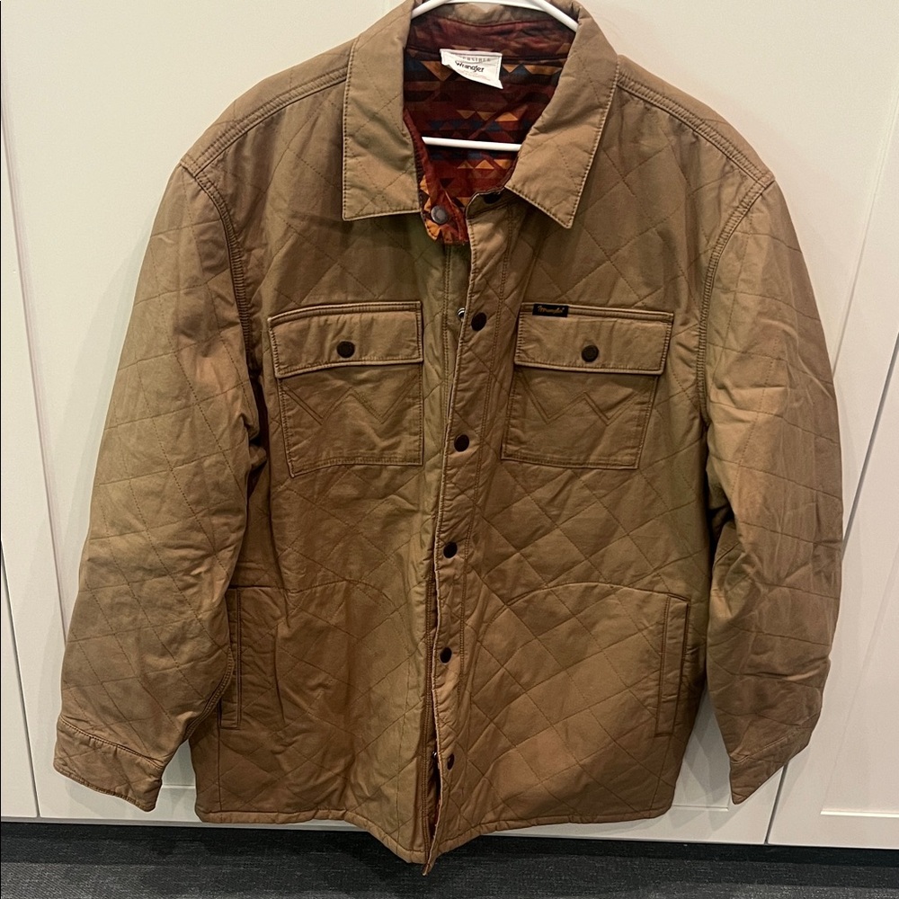 Wrangler Men’s Reversible Quilted Shirt Jacket